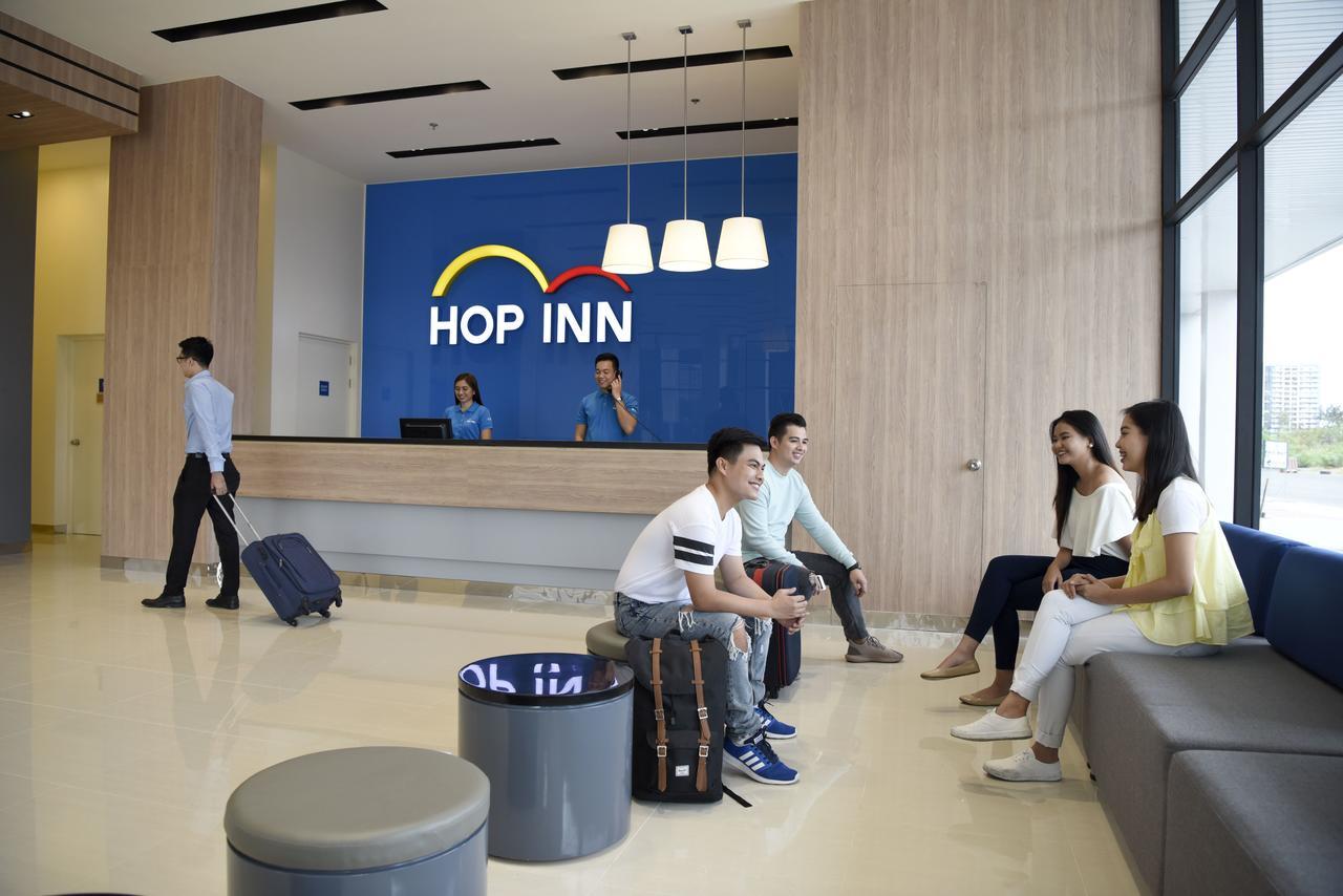Hop Inn Hotel Aseana City Manila Exterior photo